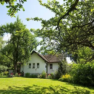 https://ferienhaus-am-alten-bahndamm.com-bavaria.com
